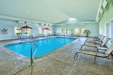 فندق Country Inn & Suites By Radisson, Benton Harborst. Joseph, Mi