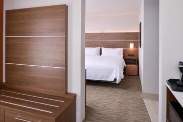 Отель Holiday Inn Express Glenwood Springs Aspen Area, An Ihg
