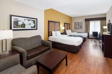 호텔 La Quinta By Wyndham Lagrange / I 85