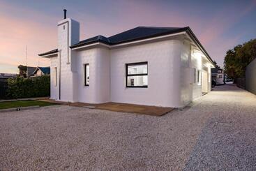 آپارتمانهای توریستها Deco Beach Luxury Apartments