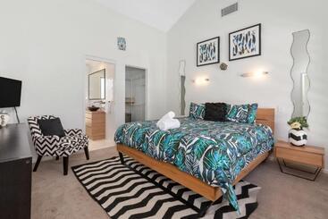 Жильё для туристов Splash House At Kingscliff   Pet Friendly With Pool