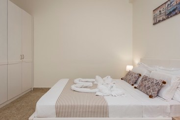 Athina S House