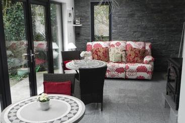 تختخواب و صبحانه Pearse Lodge