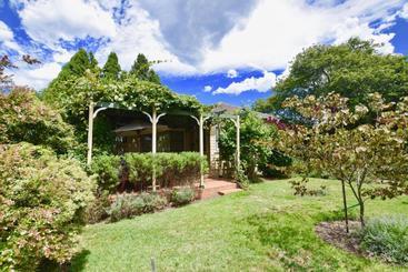 Жильё для туристов Raspberry Terrace Of Leura