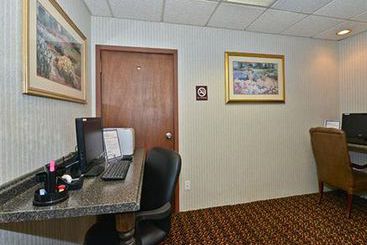 Clarion Hotel And Conference Center Harrisburg West
