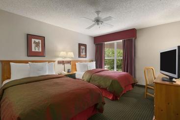هتل Homewood Suites Phoenixscottsdale