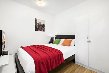 Joyce, 1bdr Southbank Apartment