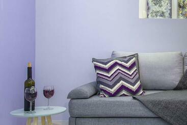 דירות לתיירים Modern Fully Equipped House, 5 Min Walk From Metro