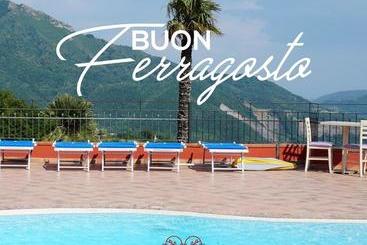 هتل Agriturismo A Casa Di Anna