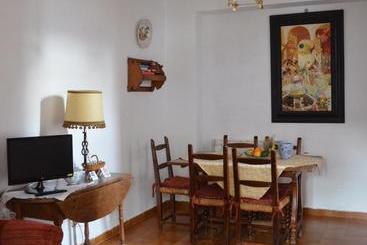 La Casita Del Corralon