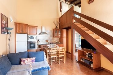Homelike Charming Rustic House El Pinar