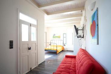 پانسیون Novecento Studios