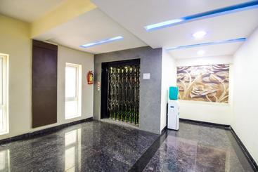 هتل Capital O 28650 Nikhil Regency