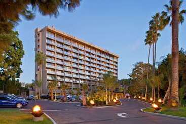 ホテル La Jolla Curio Collection By Hilton