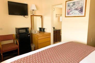 هتل Sandusky Inn