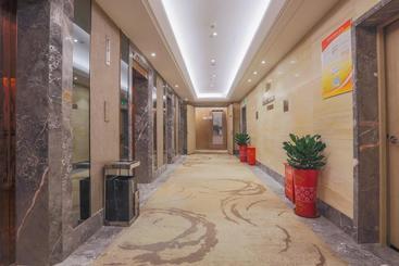 هتل Excellence International