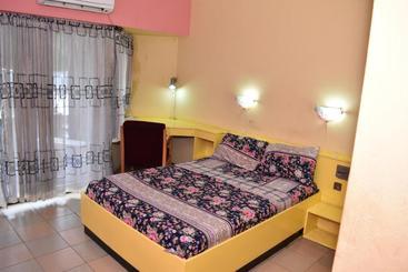 هتل Oau Conference Centre & Guest Houses Ltd