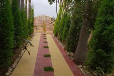 استراحتگاه Mann The Palm Retreat