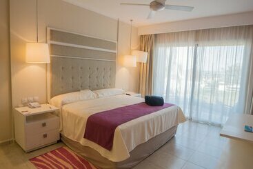 هتل Gran Muthu Imperial
