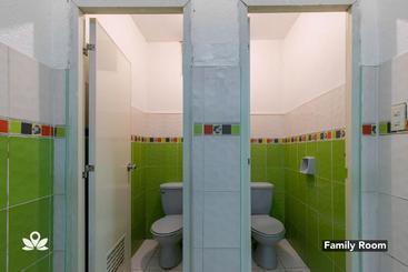 هتل Zen Rooms Jj S Seafood Tagbilaran