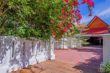 هتل Sr Villa Langkawi By Oyo Rooms