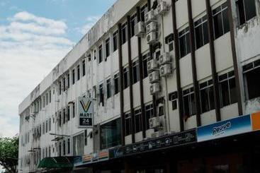 V Motel By Oyo Rooms