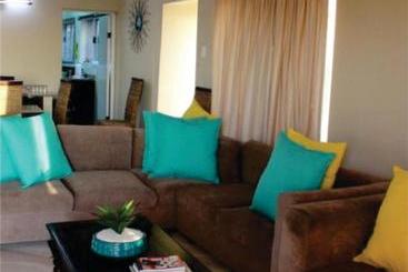 تختخواب و صبحانه Falling Waters Guest House