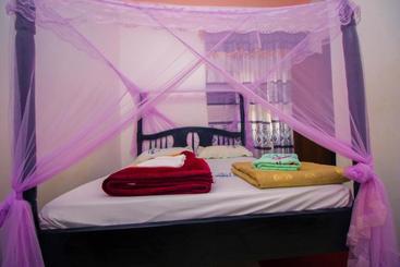 هتل Nice Guest House