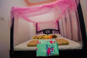 هتل Nice Guest House