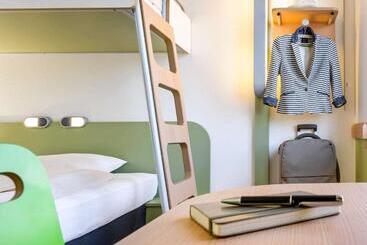 בית מלון כפרי Ibis Budget Amberieu En Bugey/chateau Gaillard A42