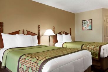 هتل Baymont By Wyndham Warner Robins