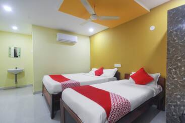 호텔 Cm Residency By Oyo Rooms