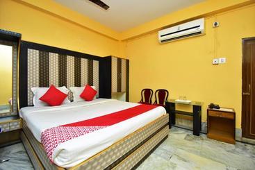 هتل Kahini By Oyo Rooms