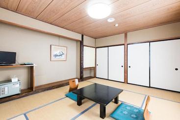 هتل Ryokan Hakuryo By Oyo Rooms