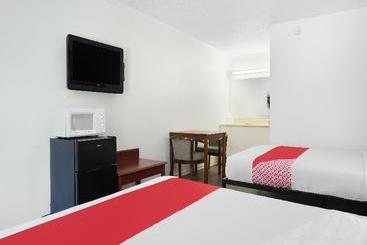 فندق على الطريق Oyo Hotel Calhoun Ga I-75 & Us-41 Hwy