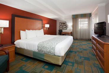 هتل La Quinta Inn By Wyndham Denver Central