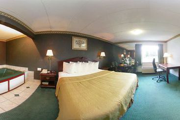 酒店 Quality Inn & Conference Center