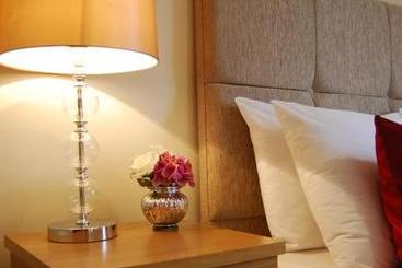 تختخواب و صبحانه Lissadell Lodge