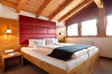 Отель Alpina&more Apartments I Zimmer
