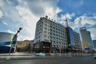 هتل Ji  Yantai Binhai Plaza
