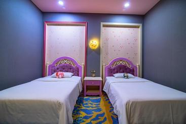 هتل Ramada Encore By Wyndham Guangzhou Panyu