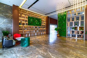 هتل Ramada Encore By Wyndham Guangzhou Panyu