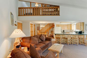 هتل Pine Ridge Condominiums