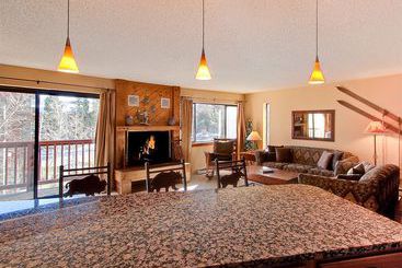 هتل Pine Ridge Condominiums