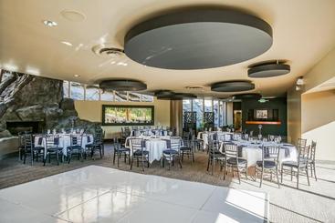 استراحتگاه Palm Springs Tennis Club