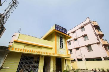 هتل Spot On Cherish Guest House