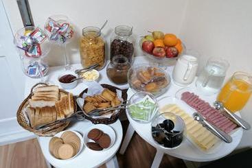 هاستل Lc House