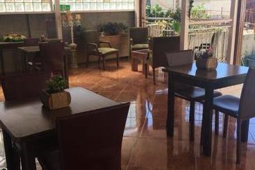 پانسیون Hostal Gipuzkoa