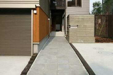 Shimogoryo House