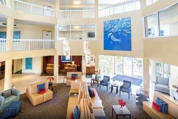 リゾートホテル Courtyard By Marriott Key Largo